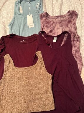 Women’s tank top bundle